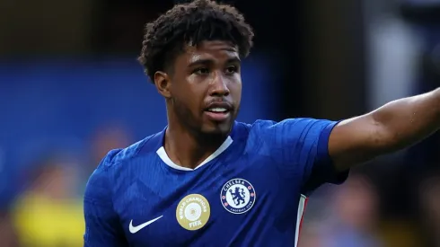 Chelsea aceita vender Andrey Santos ao Manchester United, mas impõe uma condição (Photo by Eddie Keogh/Getty Images)