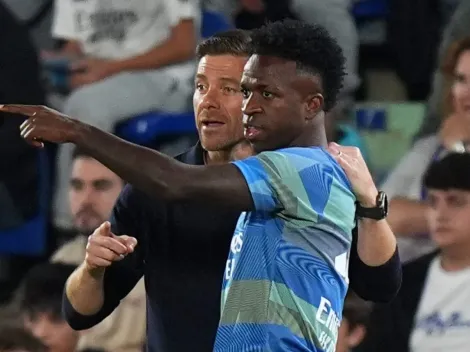 Xabi Alonso minimiza polêmica com Vini Jr após El Clásico