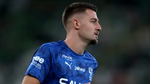 Juventus e Chelsea se frustram após renovação de Milinkovic-Savic com Al-Hilal. (Photo by Yasser Bakhsh/Getty Images)