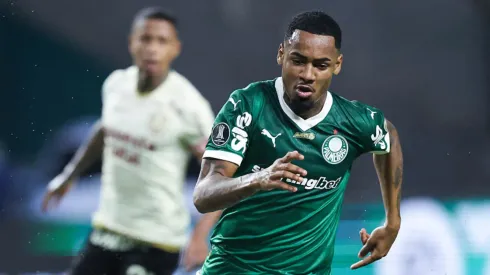 Allan em jogo do Palmeiras.