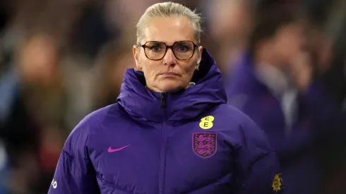 Possivel lesão de Agyemang preocupa Sarina Wiegman – Foto: Naomi Baker/Getty Images