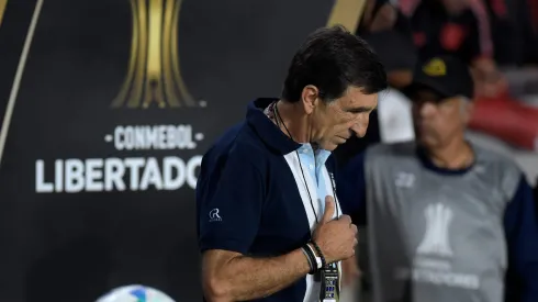 Gustavo Costas é o treinador do Racing ( Dhavid Normando/Getty Images)