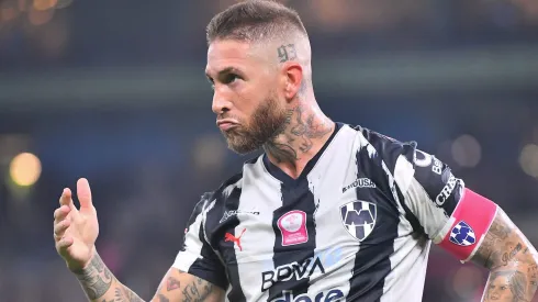 Sergio Ramos pede salário de R$ 3 milhões por mês para jogar com Benzema no Grêmio. (Foto: Azael Rodriguez/Getty Images)