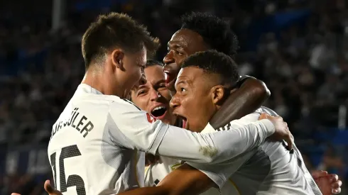 Real Madrid pagará R$12,3 mi ao Fenerbahçe após Güler jogar 75 jogos. (Photo by Denis Doyle/Getty Images)