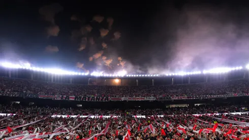 Torcida do River Plate na partida contra o Palmeiras pela Libertadores 2025 – Marcelo Endelli/Getty Images