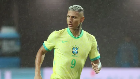 Richarlison em jogo da Seleção Brasileira.