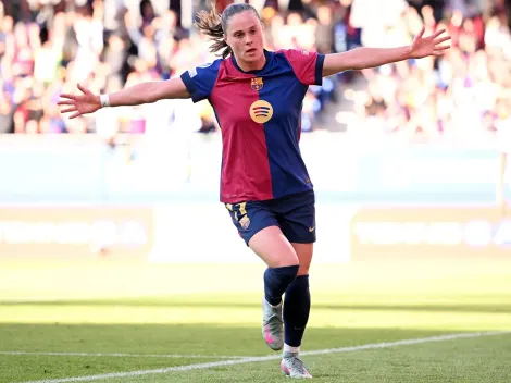 Ewa Pajor vence prêmio de melhor jogadora da temporada