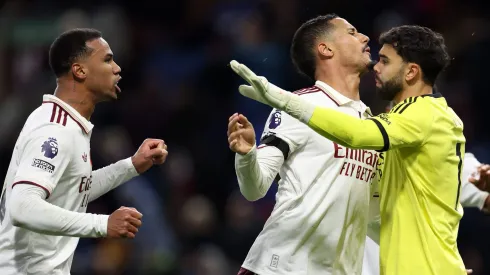 Slavia Praga x Arsenal se enfrentam nesta terça-feira (04), pela 4ª rodada da Champions League, vivendo momentos muito diferentes na competição. (Foto: Alex Livesey/Getty Images)