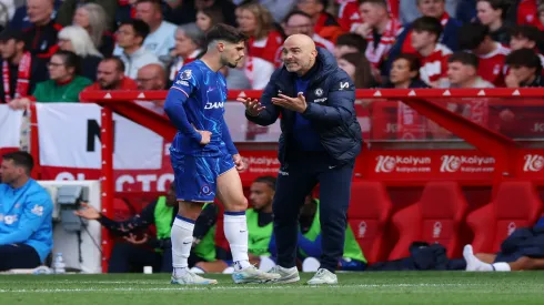 Enzo Maresca e Pedro Neto, em partida do Chelsea contra o Nottingham Forest pela Premier League – Eddie Keogh/Getty Images