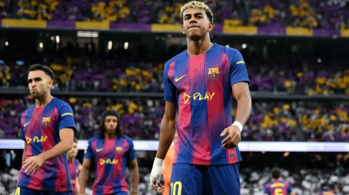 Yamal é escalado por Flick para confronto na Champions. Foto: David Ramos/Getty Images