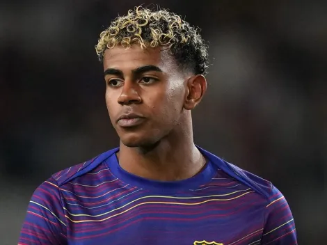 Barcelona exige que Hansi Flick deixe Lamine Yamal no banco de reservas