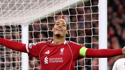 Van Dijk comemora vitória do Liverpool contra o Real Madrid (Foto: Carl Recine/Getty Images)