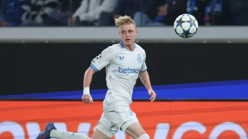 O lateral-esquerdo Joaquin Seys em ação pelo Brugge (Timothy Rogers/Getty Images)