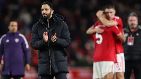 O craque português afirmou que Ruben Amorim “não fará milagres” e que o time “não está no caminho certo”. (Foto de Michael Regan/Getty Images)
