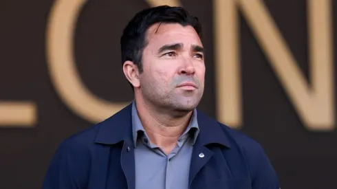 Deco, diretor esportivo do Barcelona, comentou sobre Flick dizer que não mudaria o sistema de jogo. (Foto: Alex Caparros/Getty Images)
