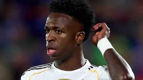 Chelsea não quer somente Vinicius Júnior e pode tirar Rüdiger das mãos do Real Madrid (Foto: Angel Martinez/Getty Images)