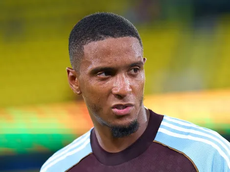 Inter de Milão de olho em Konsa, do Aston Villa