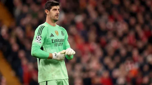 Courtois na partida entre Liverpool e Real Madrid