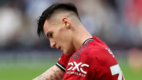 Manchester United pode contratar novo centroavante após lesão de Sesko; Endrick e Lewandowski na mira. (Foto: Julian Finney/Getty Images)