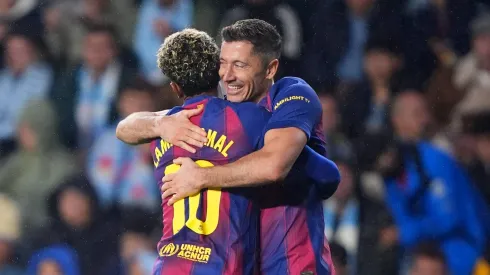 Robert Lewandowski ultrapassa Neymar na artilharia histórica do Barcelona. (Photo by Jose Manuel Alvarez Rey/Getty Images)