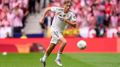 Huijsen atuando com a camisa do Real Madrid (foto: Angel Martínez/Getty Images)