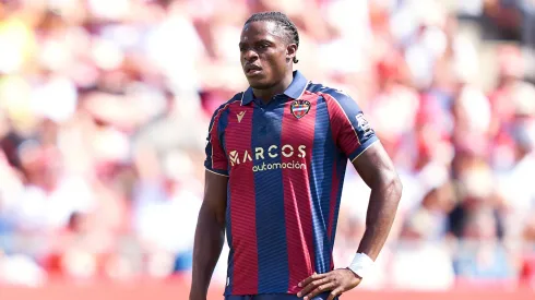 Etta Eyong, jogador do Levante. (Foto: Pedro Salado/Getty Images)