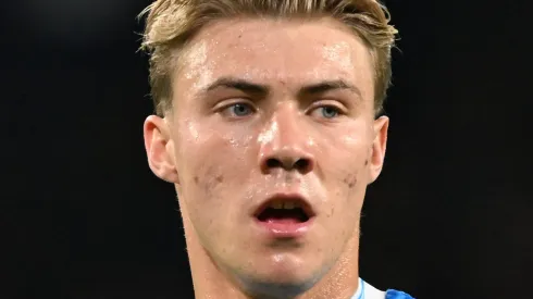 Manchester United é avisado que Hojlund se sente 100% jogador do Napoli. (Photo by Francesco Pecoraro/Getty Images)