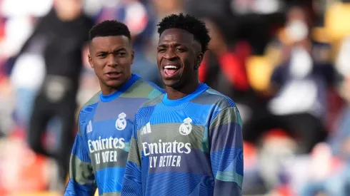 Exigência de Vini Jr para ganhar igual Mbappé pesa para o Real Madrid decidir vendê-lo. (Foto: Angel Martinez/Getty Images)