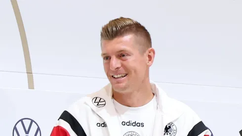 Ídolo do Real Madrid, Kroos nega afirmação de que Güler é seu sucessor. (Photo by Alexander Hassenstein/Getty Images)