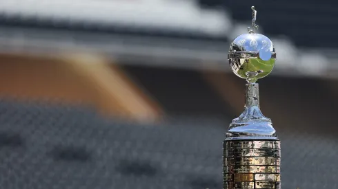 O troféu da Copa Libertadores (Buda Mendes/Getty Images)