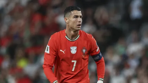 Aos 40 anos, Cristiano Ronaldo volta a liderar Portugal nas Eliminatórias da Copa do Mundo de 2026. (Foto: Carlos Rodrigues/Getty Images)