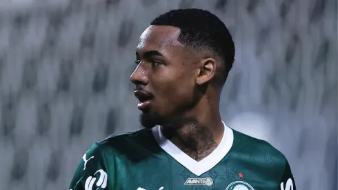 Allan em partida do Palmeiras. (Foto: Ettore Chiereguini/AGIF)