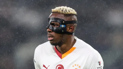 Osimhen, atacante do Galatasaray e da Seleção da Nigéria, ajudou o time nigeriano a avançar à final das Eliminatórias Africanas (Foto: Ahmad Mora/Getty Images)