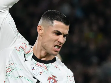 Cristiano Ronaldo é expulso em Irlanda x Portugal após agredir adversário