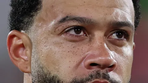 O setor ofensivo tem Memphis Depay como principal peça; ele já marcou 7 gols e deu 4 passes para gol em 2025. (Foto: Dean Mouhtaropoulos/Getty Images)