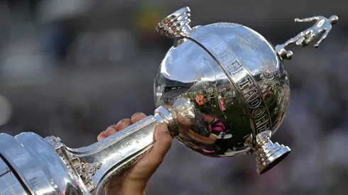Taça da Libertadores. Independiente, time argentino, é o maior campeão com sete títulos (Foto: Marcelo Endelli/Getty Images)