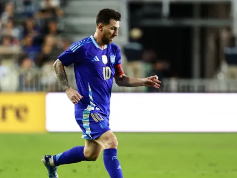 Messi fica perto de anotar seu 1000º gol