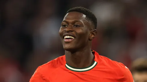 Barcelona está interessado em Nuno Mendes, apesar das dificuldades. Foto: Alexander Hassenstein/Getty Images