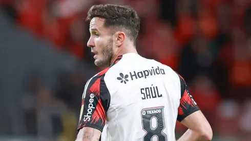 Saúl Ñíguez pelo Flamengo. (Foto Maxi Franzoi/AGIF)