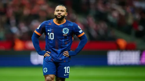 Memphis Depay em partida contra a Polônia pelas Eliminatórias da Copa – Rafal Oleksiewicz/Getty Images