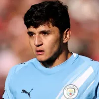 Abdukodir Khusanov vive momento delicado no Manchester City após lesão e expulsão pela Seleção do Uzbequistão