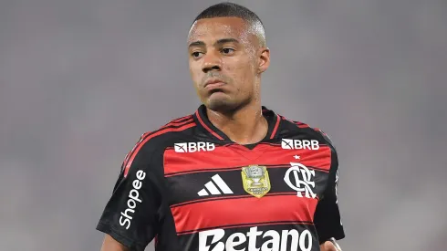 De La Cruz se torna prioridade no Nacional e pode trocar o Flamengo pelo futebol uruguaio. Foto: Thiago Ribeiro/AGIF