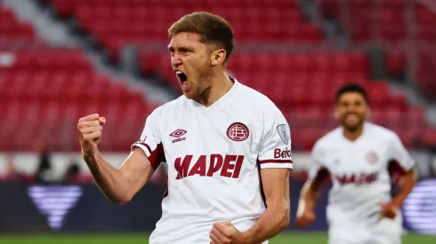 Rodrigo Castillo é o artilheiro do Lanús em 2025