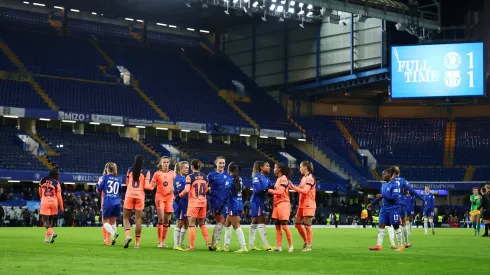 Chelsea e Barcelona empatam, mas espanholas seguem na liderança da Champions Feminina – Foto: Alex Davidson/Getty Images