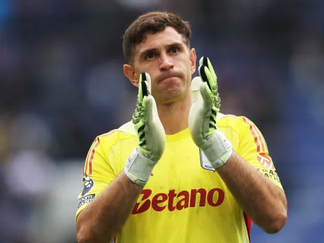 Aston Villa planeja negociar Emiliano 'Dibu' Martinez em janeiro