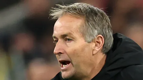 Kasper Hjulmand aprova a chegada de Nathan De Cat ao Leverkusen. (Photo by Alexander Hassenstein/Getty Images)