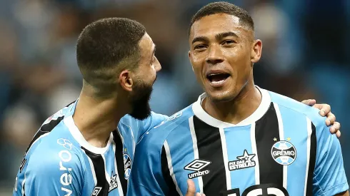 Carlos Vinicius, do Grêmio, é alvo do Benfica. (Photo by Pedro H. Tesch/Getty Images)