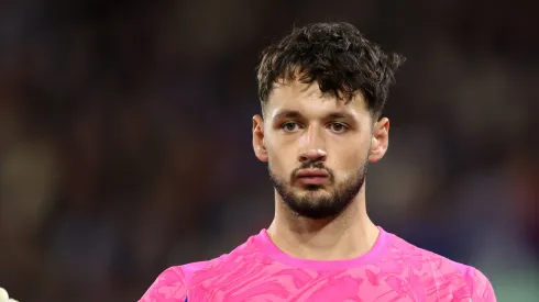 Manchester City quer trocar Trafford por Livramento. Foto: Matt McNulty/Getty Images