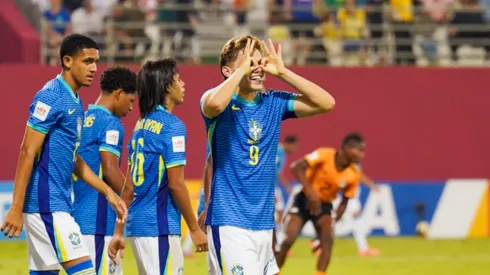 Dell comemora gol na Copa do Mundo Sub-17.
