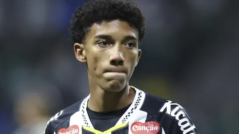 Robinho Jr, do Santos, prioriza acordo com clubes da La Liga ou Serie A Italiana. (Foto: Alexandre Schneider/Getty Images)